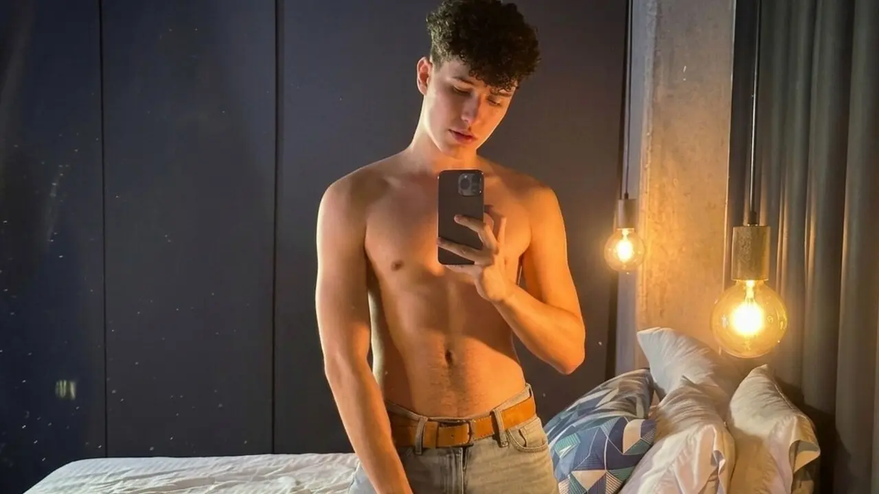 AdrianMorelli VIP Show Recorded