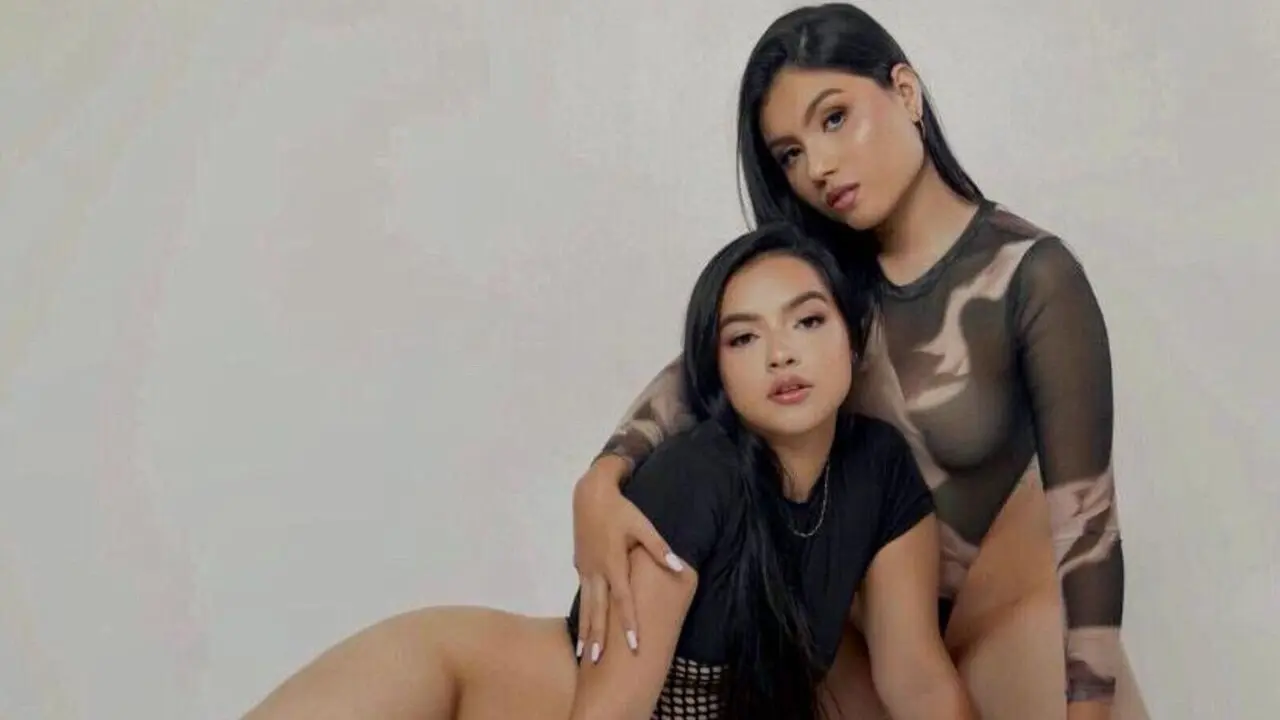 ScarletAndNaomi VIP Show Recorded